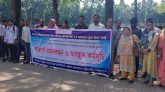 সমাপ্ত স্টেপ প্রকল্প থেকে রাজস্ব খাতে প্রক্রিয়াধীন বকেয়া বেতন বন্ধ থাকায় টাঙ্গাইল পলিটেকনিক শিক্ষকদের মানববন্ধন