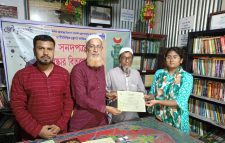 বাতিঘর আদর্শ পাঠাগারে শিশুদের চিত্রাংকন প্রতিযোগিতা অনুষ্ঠিত